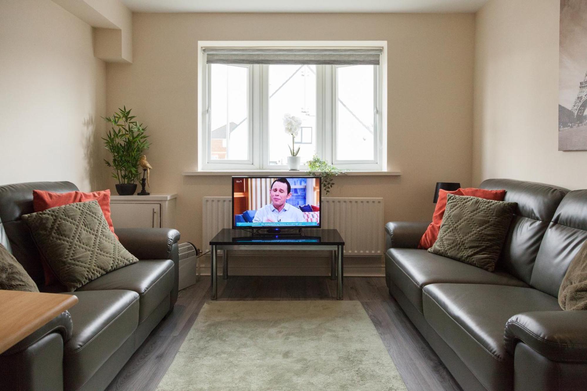 נואוסלי Pinfold Court Apartments מראה חיצוני תמונה