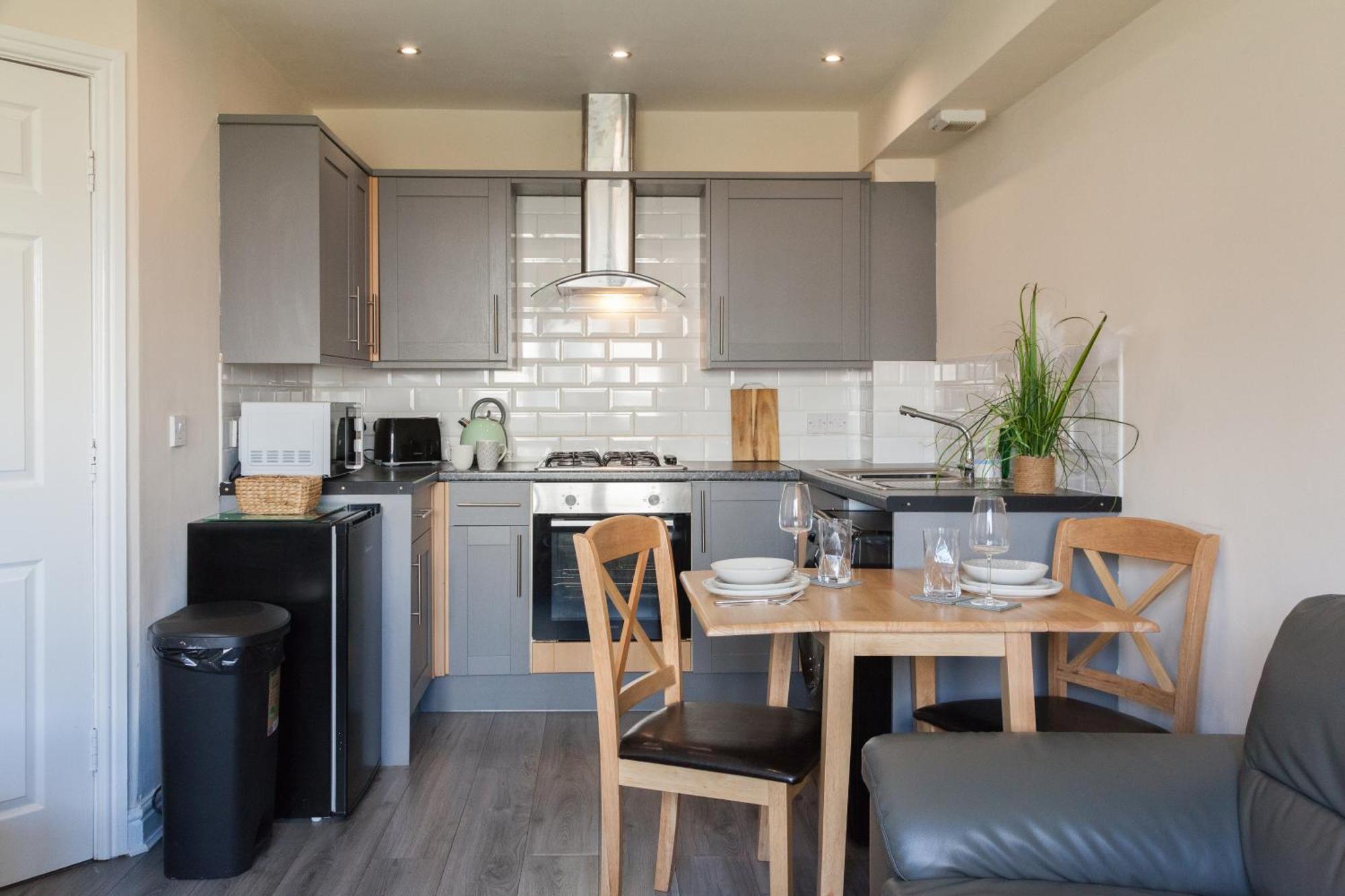 נואוסלי Pinfold Court Apartments מראה חיצוני תמונה
